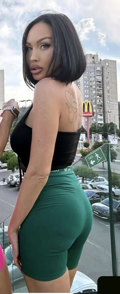 elite-model-girl
